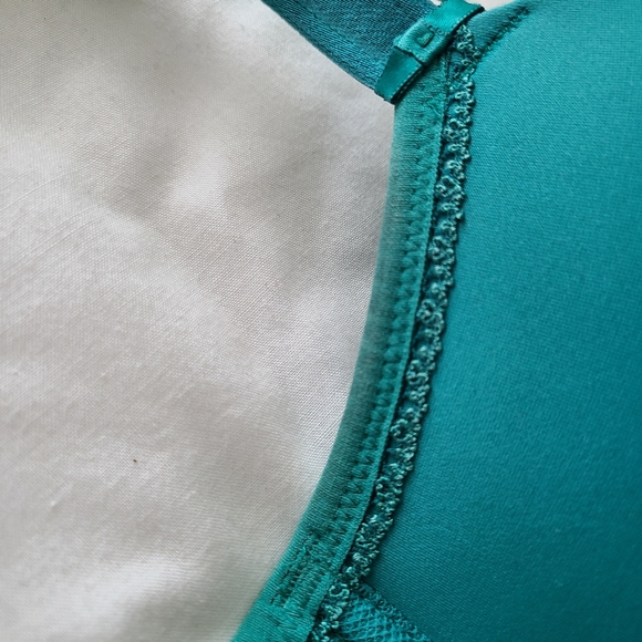 2x Freya Underwired Moulded Plunge Bra (UK size: 30F) - Picture 12 of 13